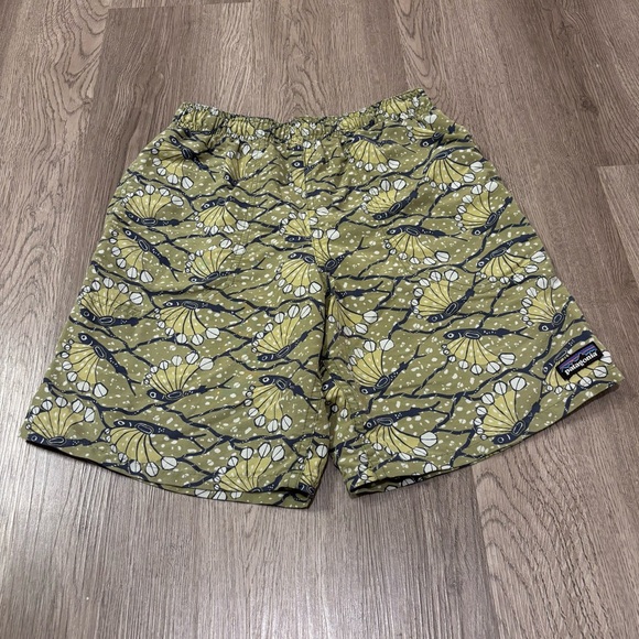 Patagonia Baggies Fly Fishing Olive Green Boy’s Medium Mesh Lined 7” Inseam - Picture 1 of 5